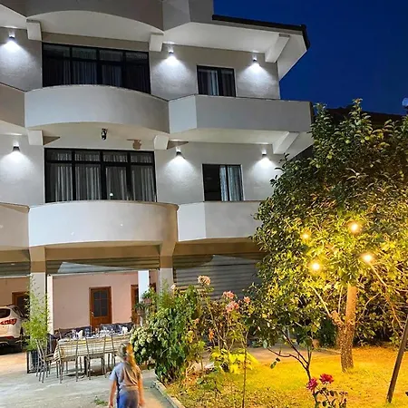 Alolli Apartament *