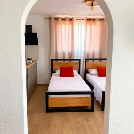 Alolli Apartament *